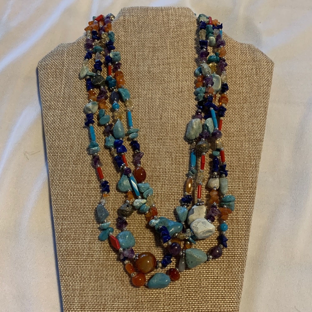 Stone/glass beaded necklace.